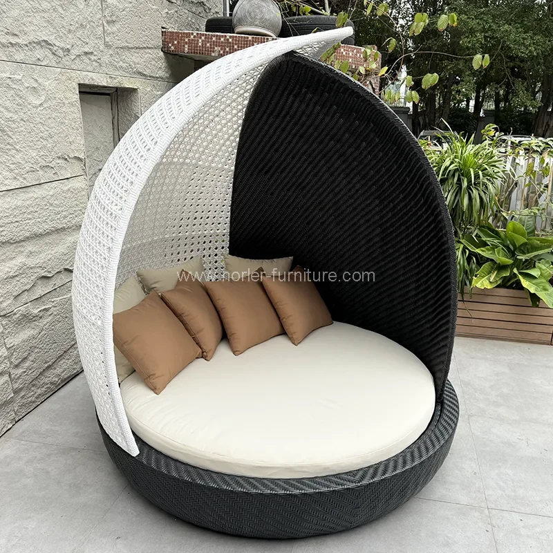 Buiten Sun Lounger Bed