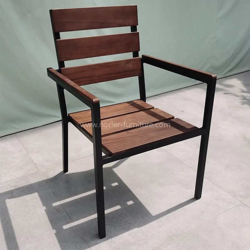 Buitenaluminium frame volle teak houten stoel