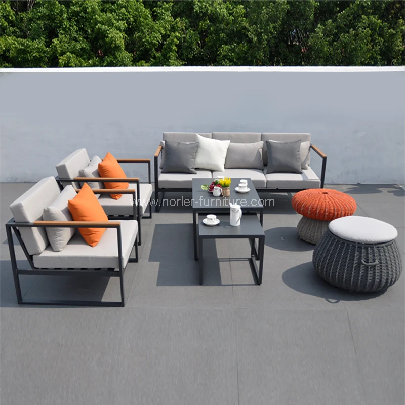 Buitenaluminium frame teak houten armleuning sectionele bank