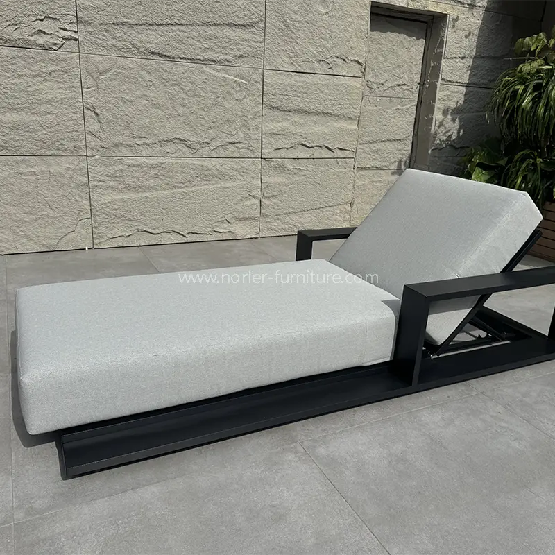 Outdoor Modern Luxury Aluminium frame Sun Lounger