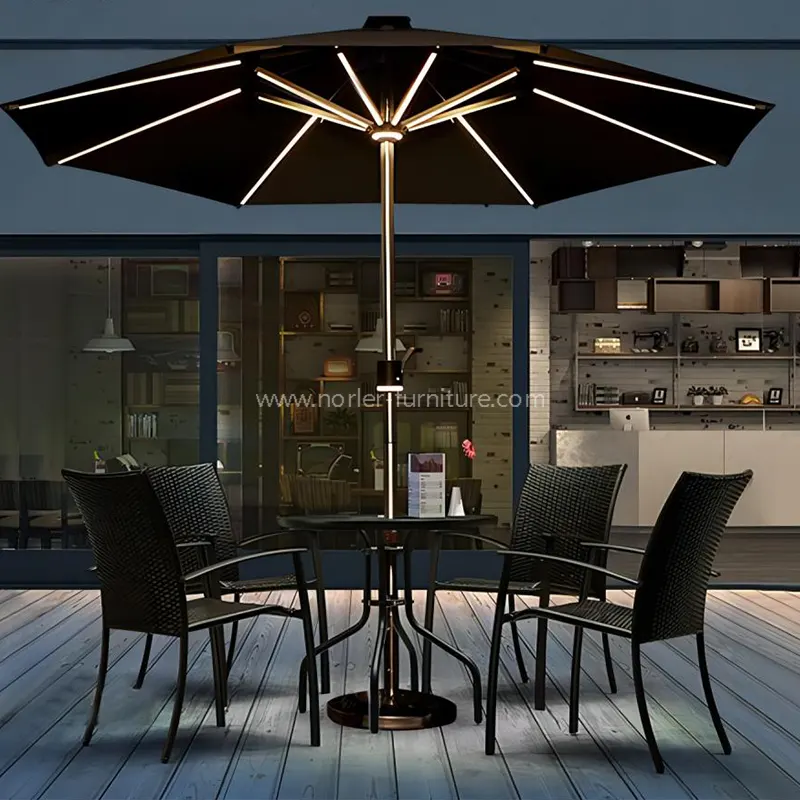 Slimme LED -zonnekoeling en verwarmingslicht parasol